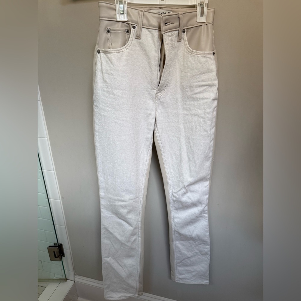 Abercrombie & Fitch Ultra High-Rise Slim Straight Jeans in Cream